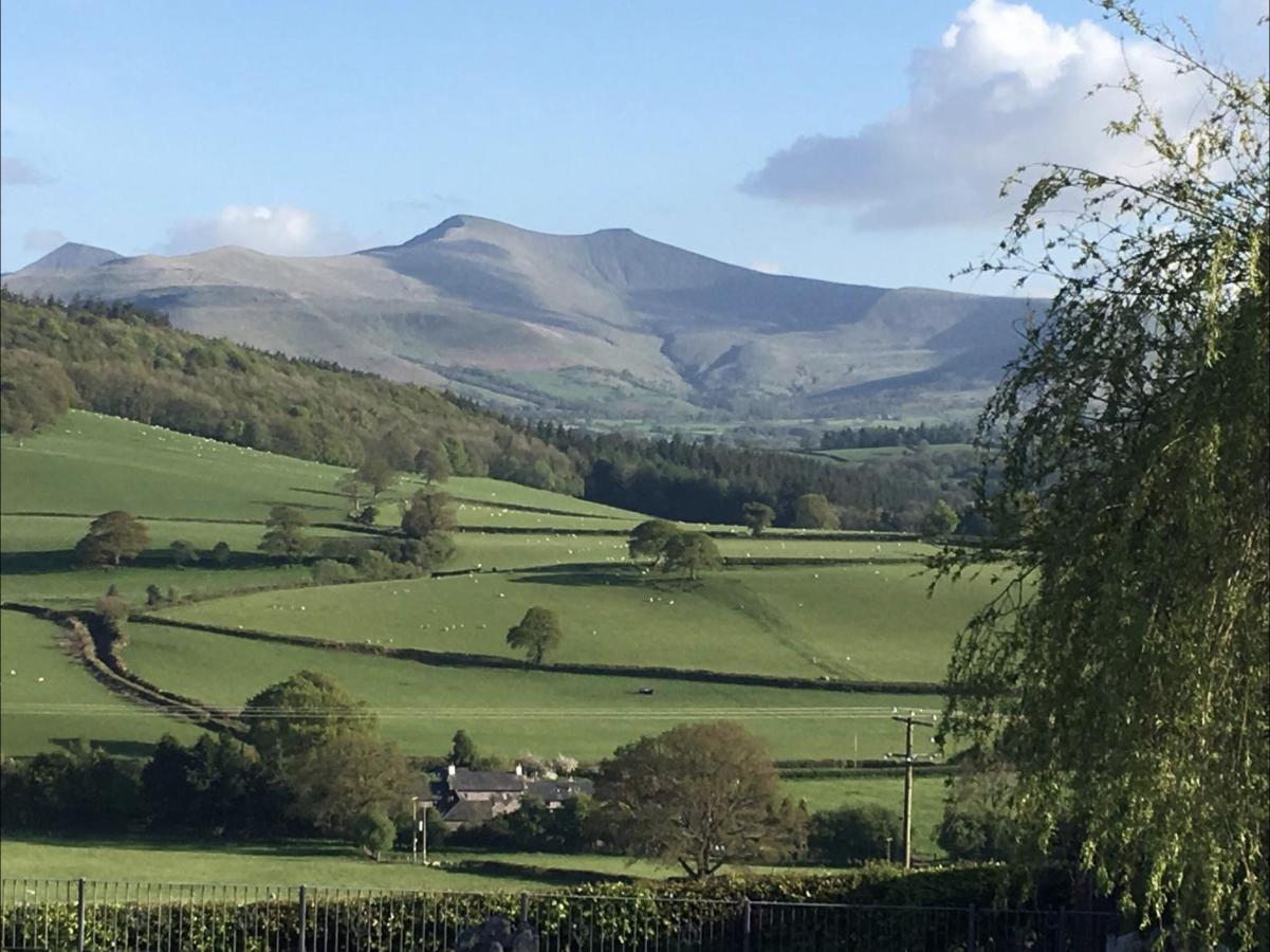 Cosy Arts & Crafts Cottage With Stunning Views Brecon Exteriér fotografie